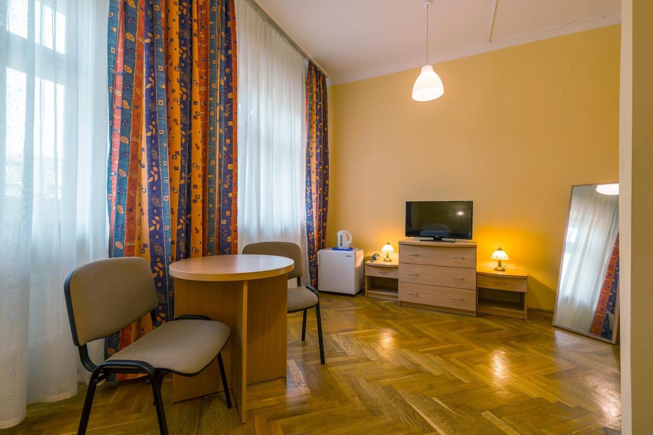 Savoy Wroclaw Hostel Bagian luar foto