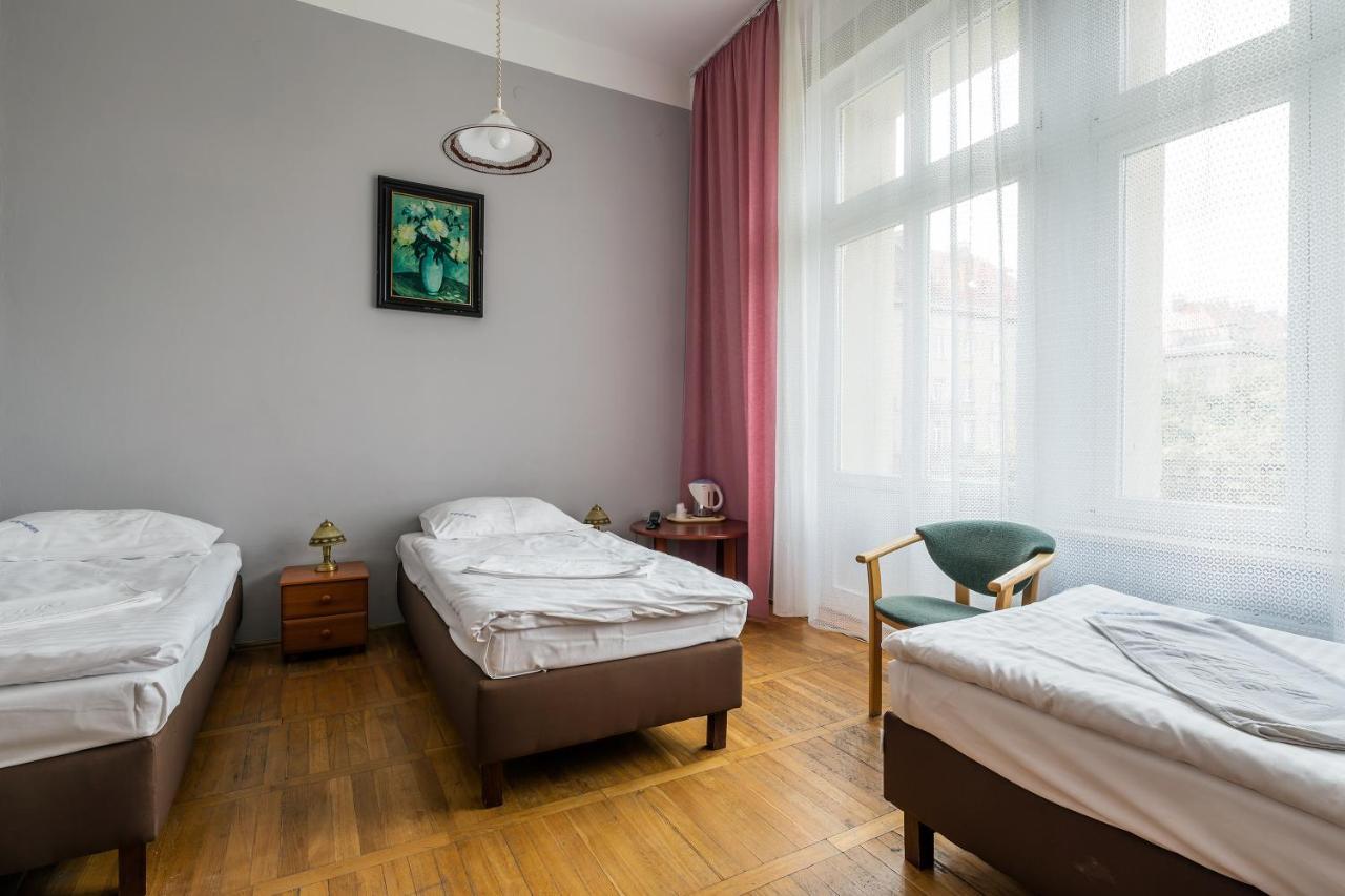 Savoy Wroclaw Hostel Bagian luar foto