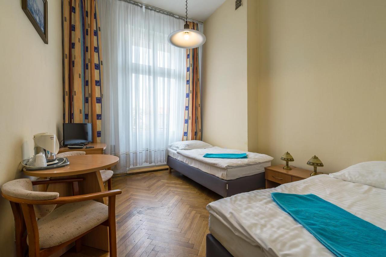 Savoy Wroclaw Hostel Bagian luar foto
