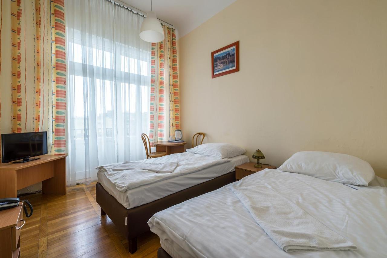 Savoy Wroclaw Hostel Bagian luar foto